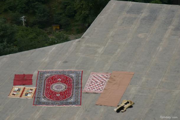 Carpets on the roof.
