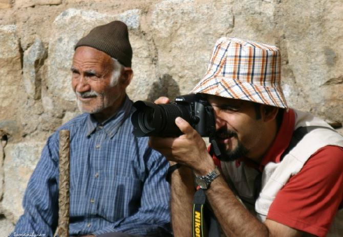 Old man and the photographer